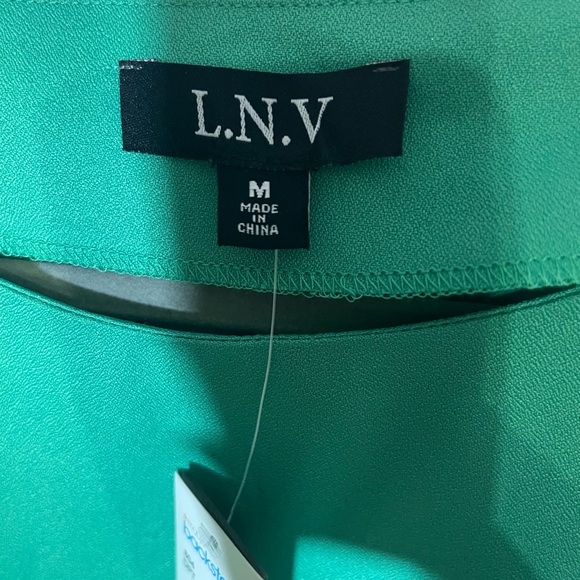 Green High Low Top Size Medium - Picture 4 of 7